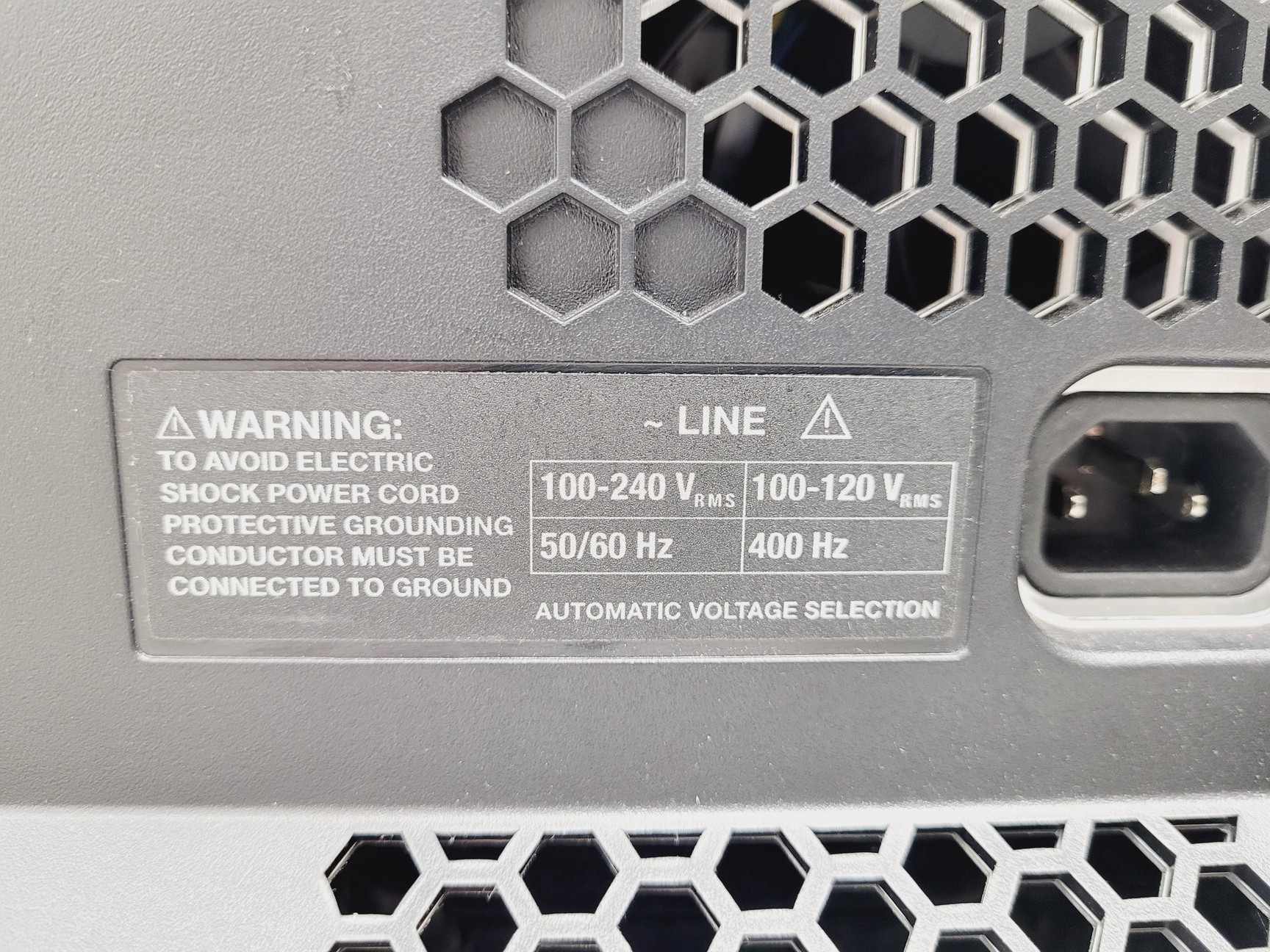 Image of Teledyne Lecroy Wave Runner 640Zi, 4GHz Oscilloscope 40GS w/ PP022-1 & PP022-2