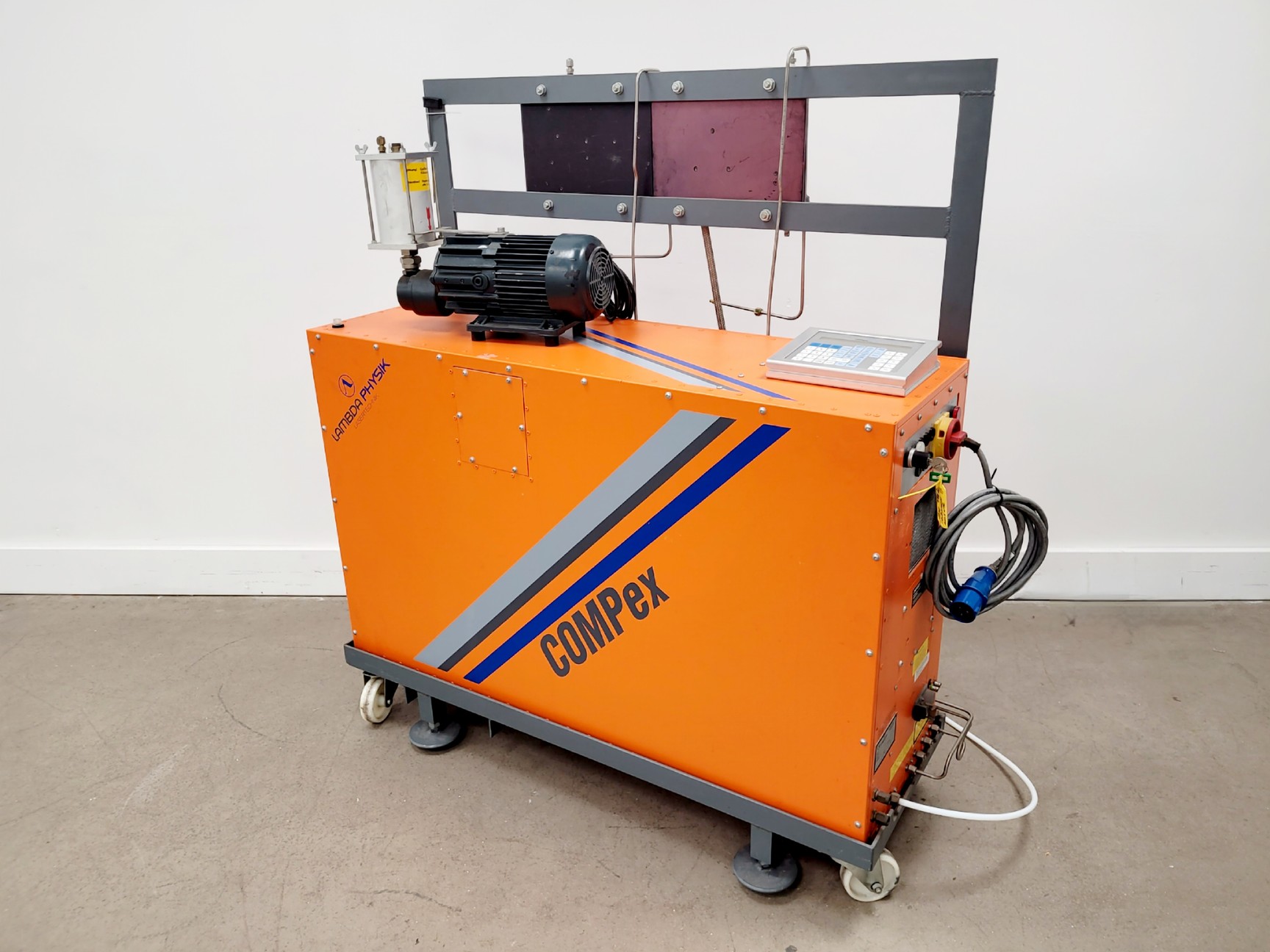 Image of Lambda Physik Lasertechnik Compex 102 Class 4 Laser 12w Wavelength 157-800 nm