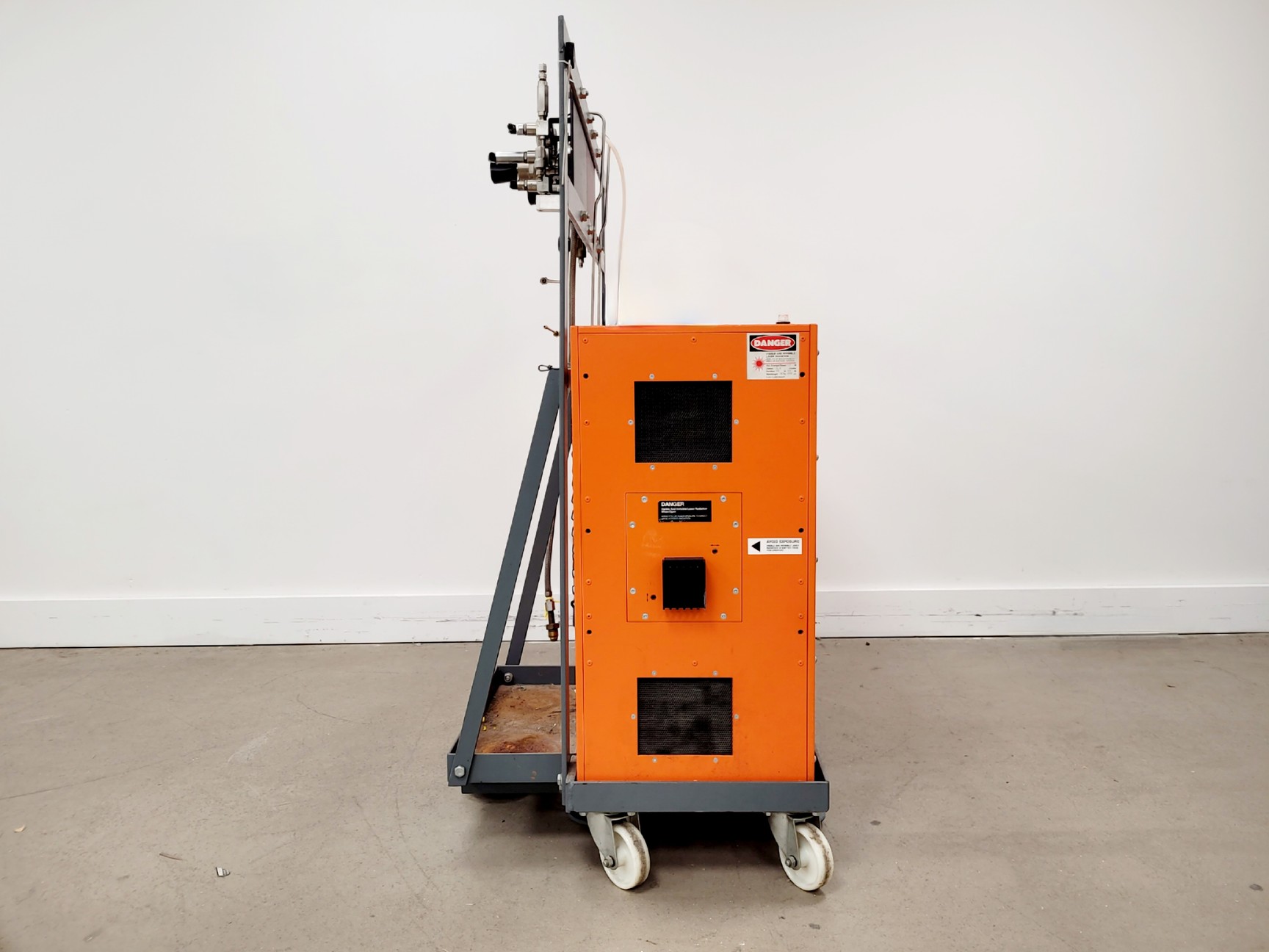 Image of Lambda Physik Lasertechnik Compex 102 Class 4 Laser 12w Wavelength 157-800 nm