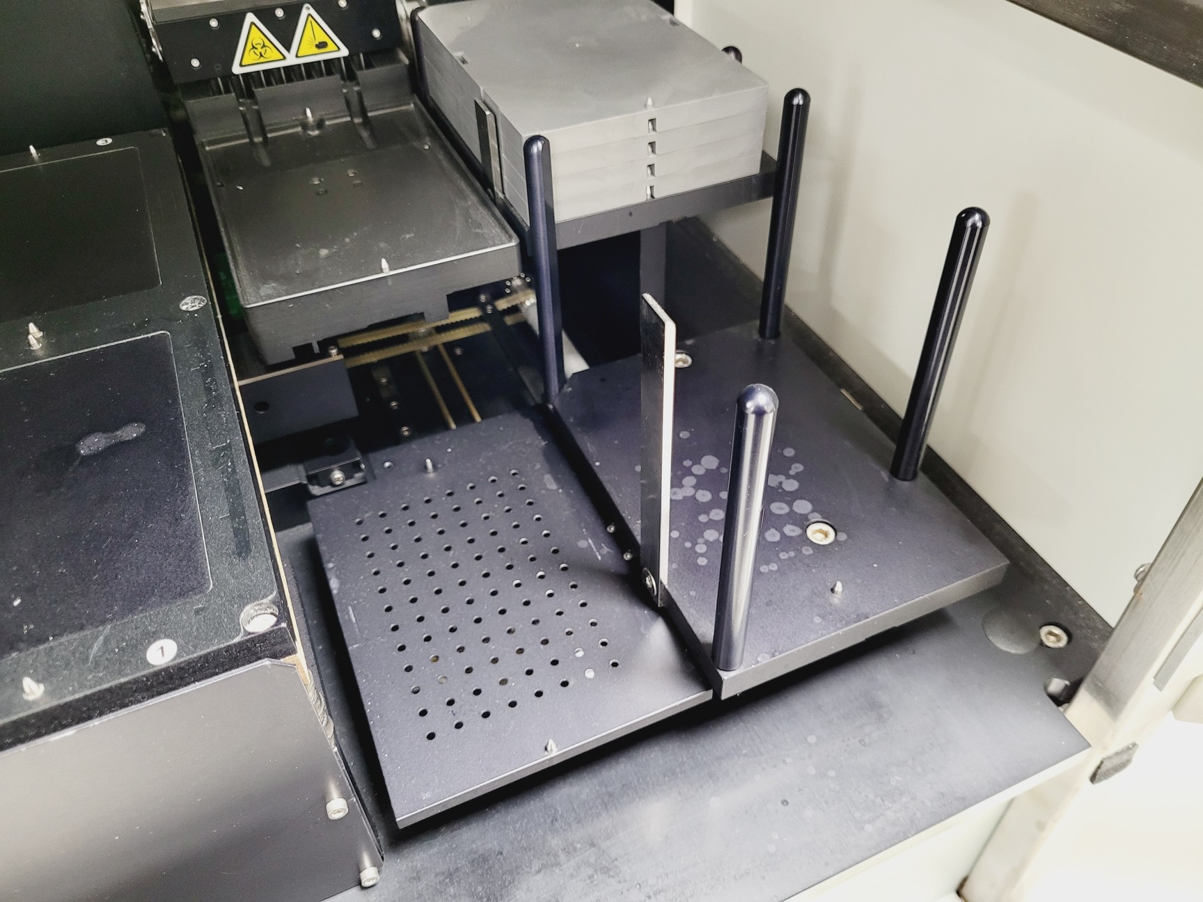 Image of Grifols Triturus Fully Automated EIA System Lab