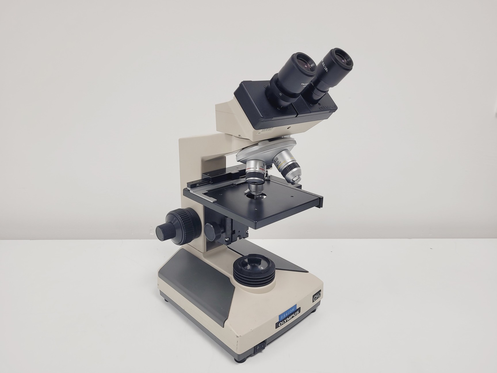 Image of Olympus CH-2 Compound Microscope with 4 x Objectives 4 10 20 40x Lab