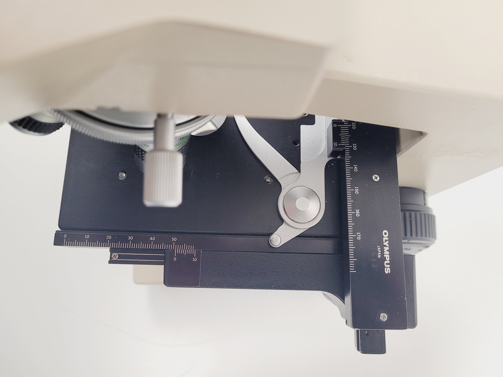 Image of Olympus CH-2 Compound Microscope with 4 x Objectives 4 10 20 40x Lab