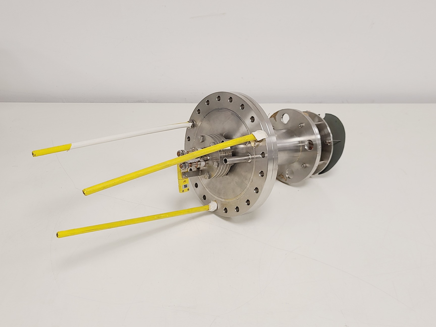 Image of RF System w/ Hüttinger PFG 600 and PFM 1500A + SVT Associates RF Plasma Source