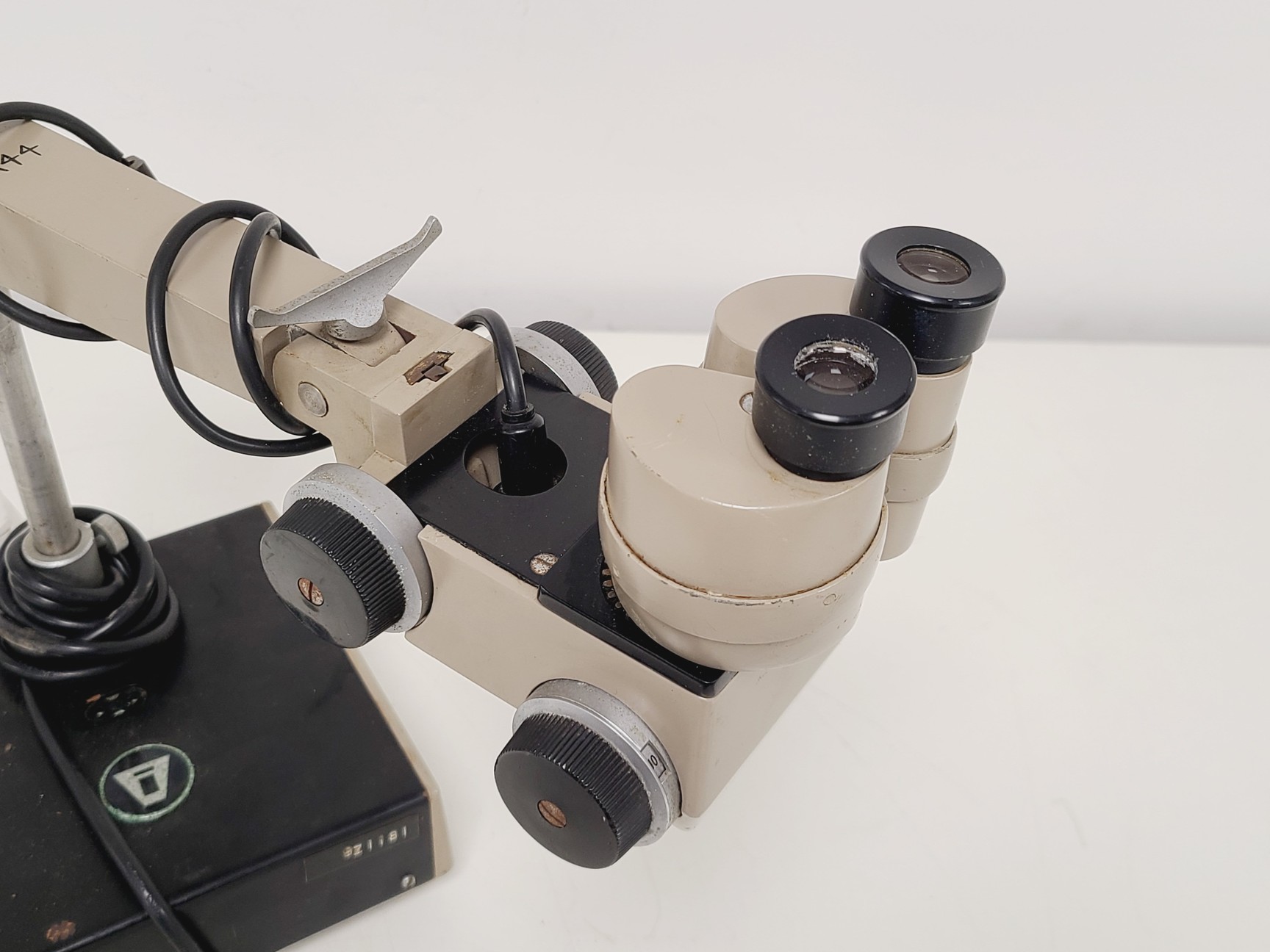 Image of 46 x Vickers Instruments Long-Arm Stereo Microscope Job Lot Lab