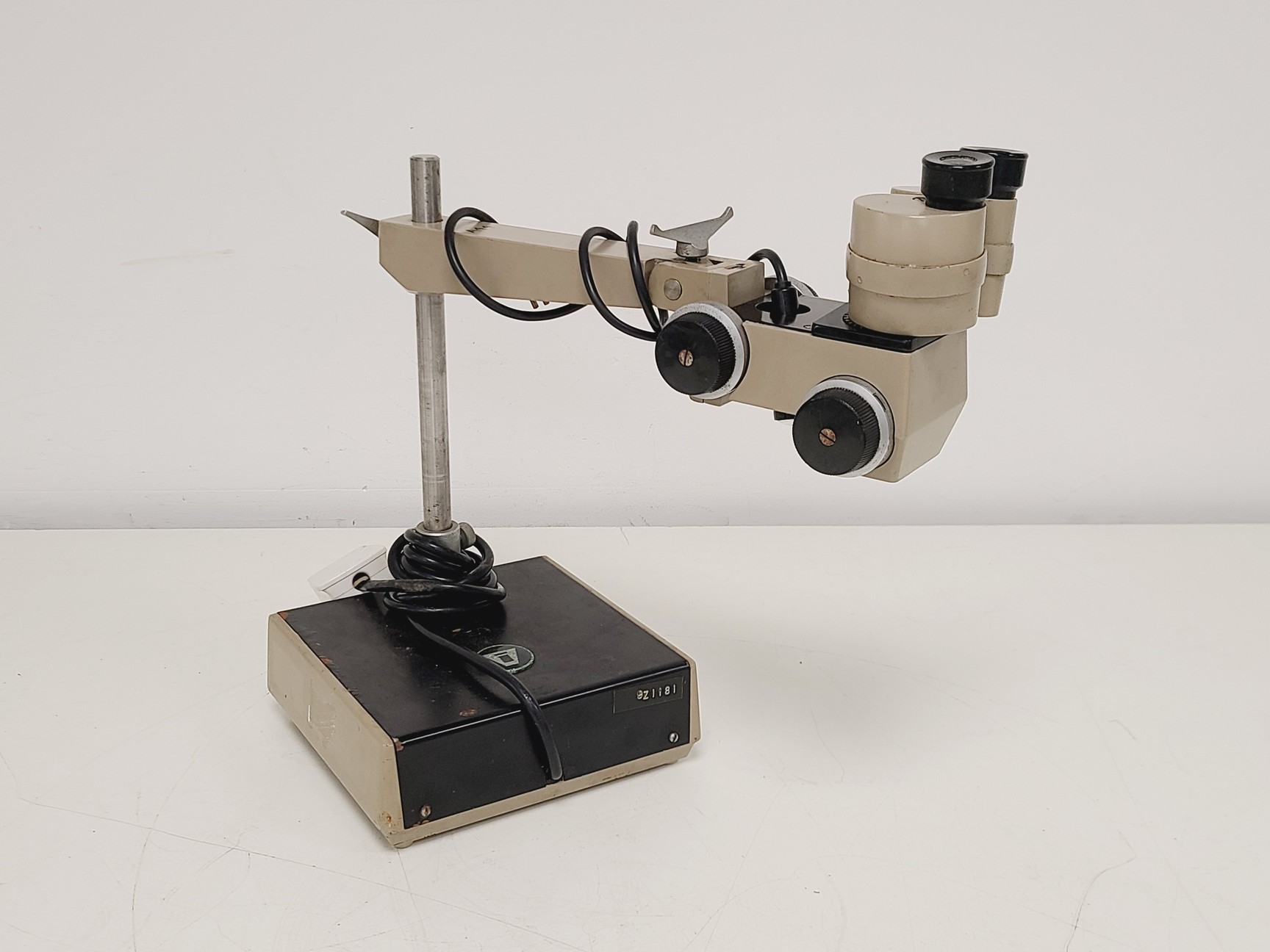 Image of 46 x Vickers Instruments Long-Arm Stereo Microscope Job Lot Lab