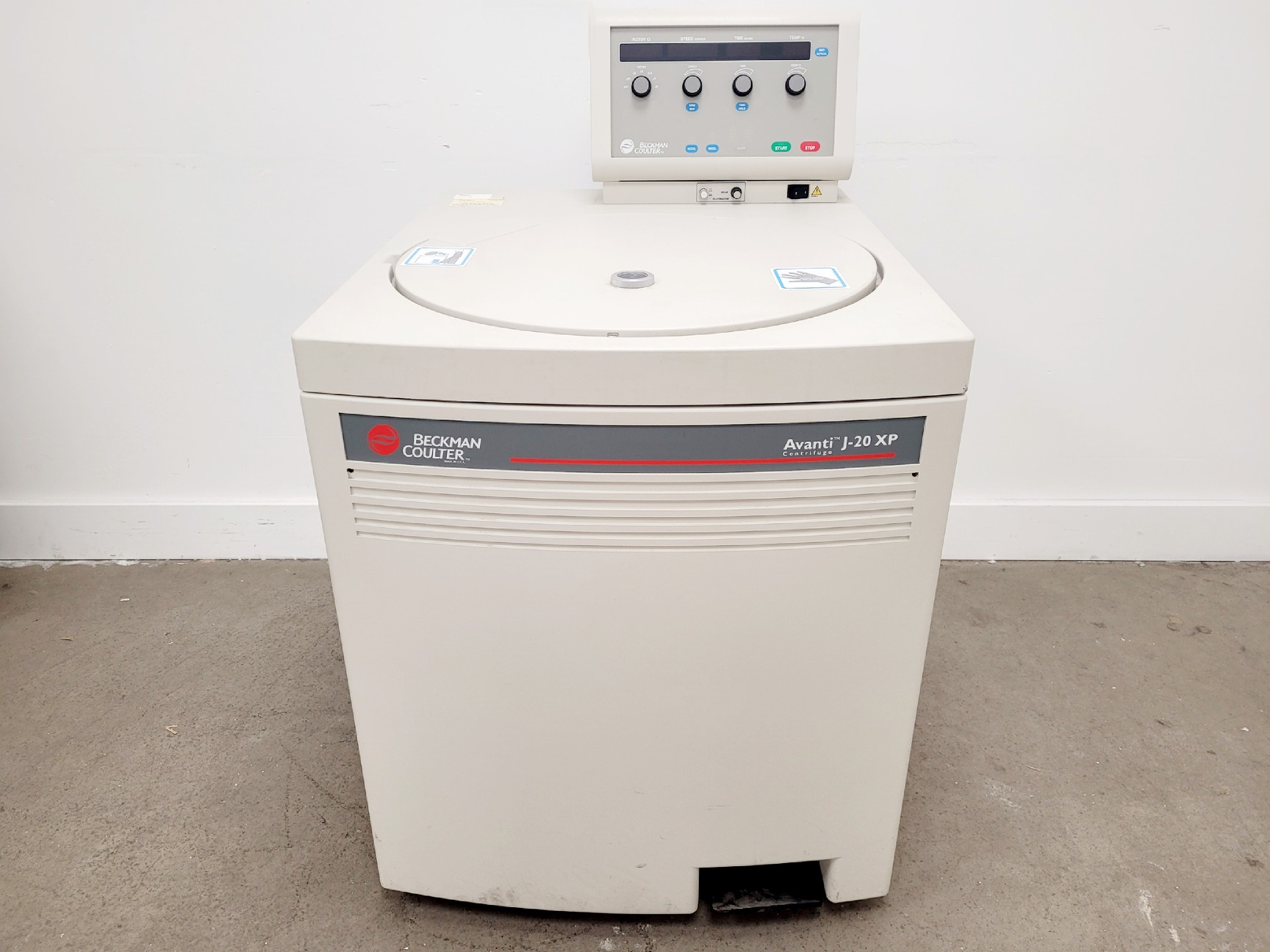 Image of Beckman Coulter Avanti J-20 XP Floor Standing Centrifuge