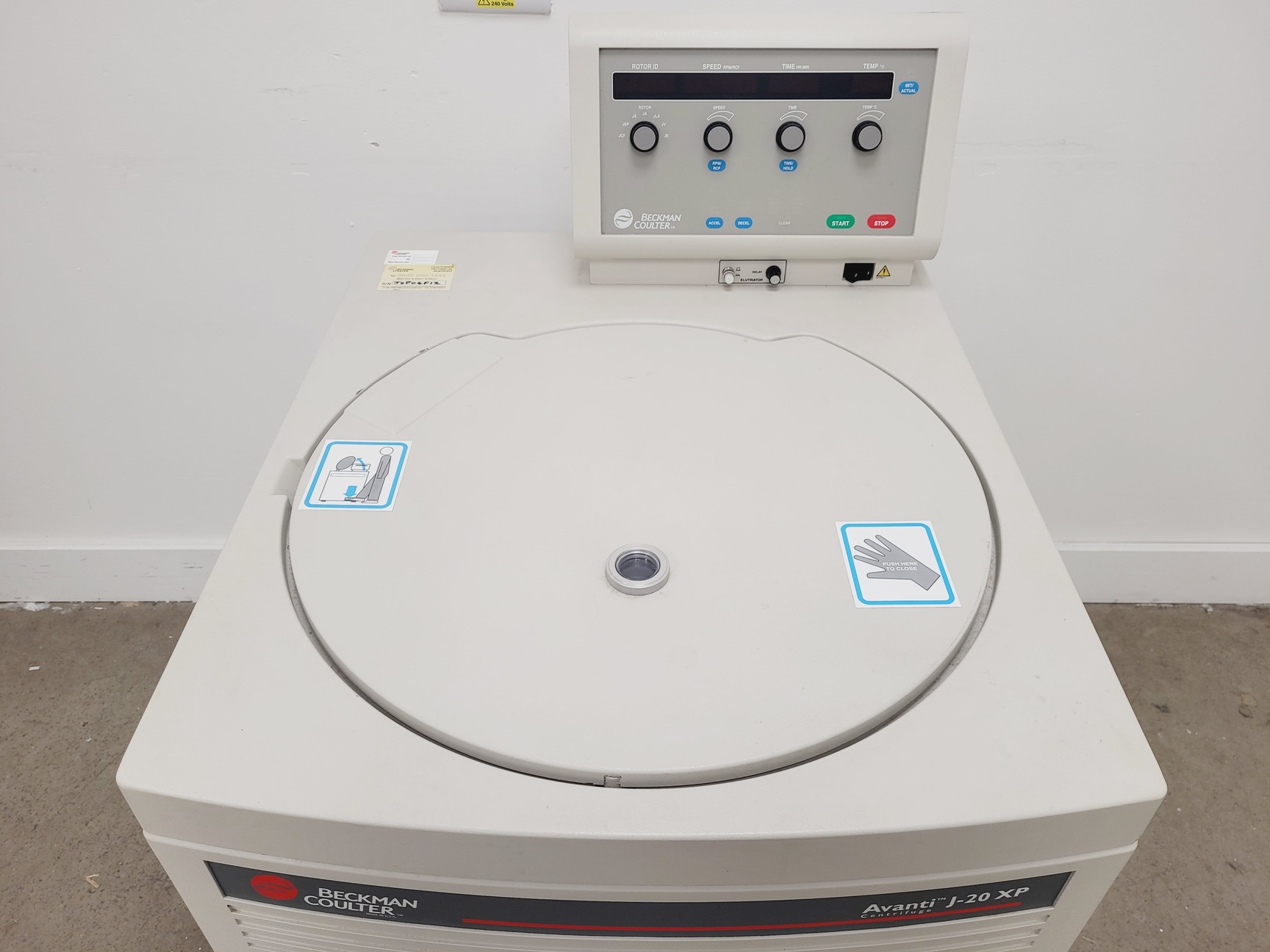 Image of Beckman Coulter Avanti J-20 XP Floor Standing Centrifuge