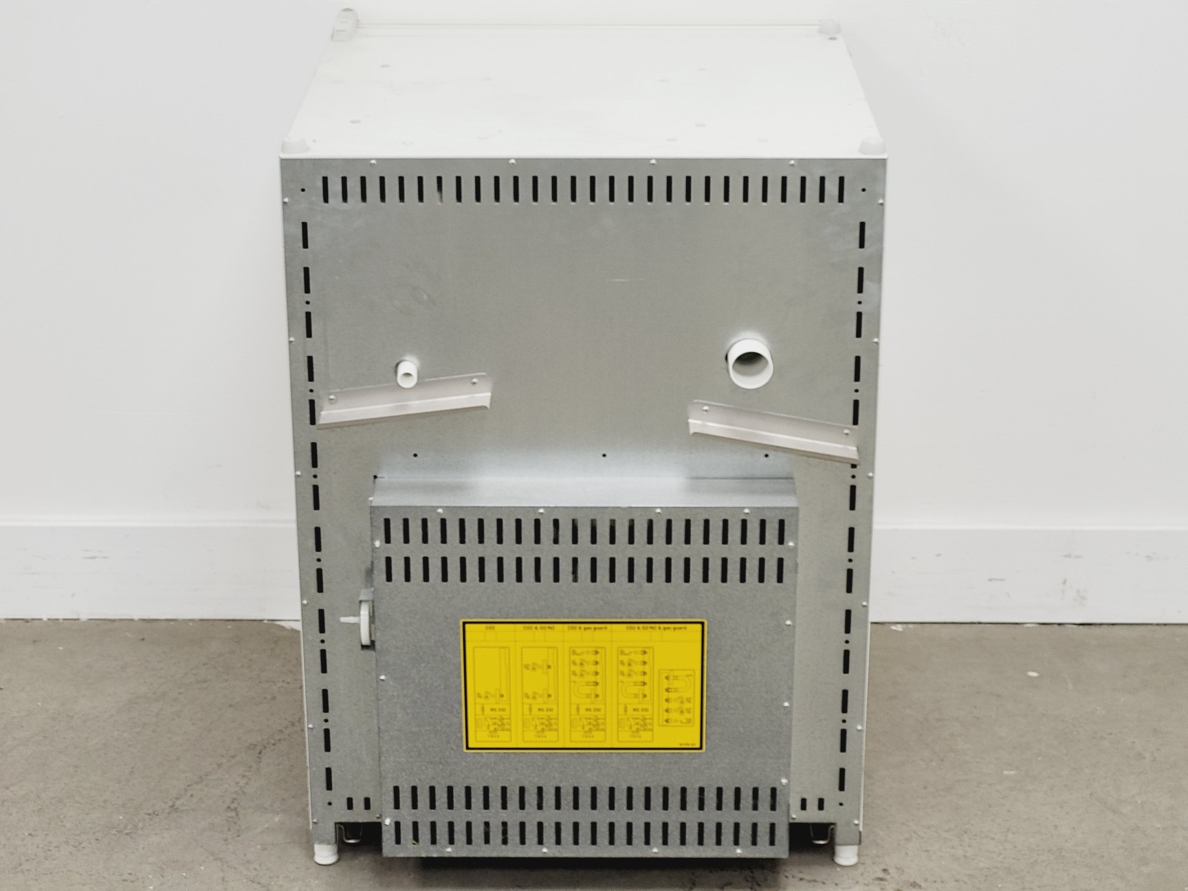 Image of Kendro Heareus HERAcell 150 Floor Standing Incubator