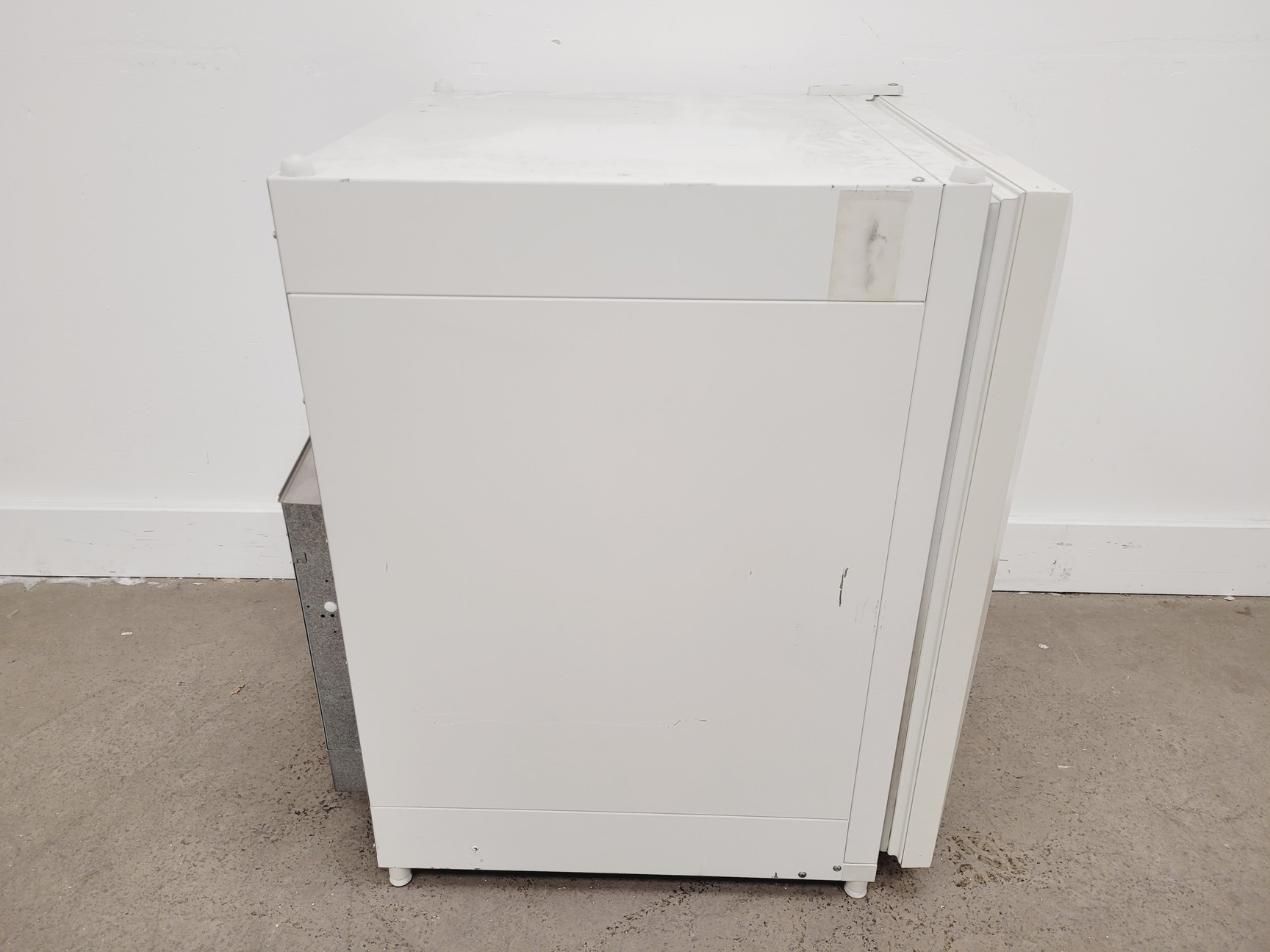 Image of Kendro Heareus HERAcell 150 Floor Standing Incubator