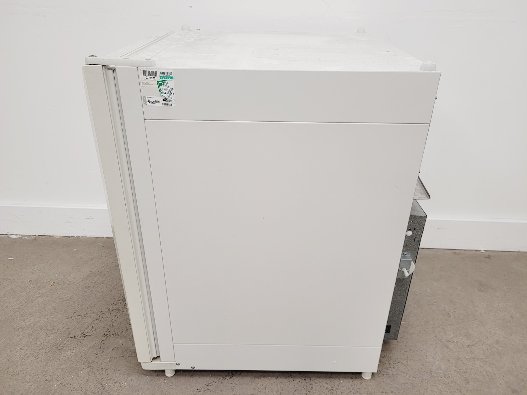 Image of Kendro Heareus HERAcell 150 Floor Standing Incubator