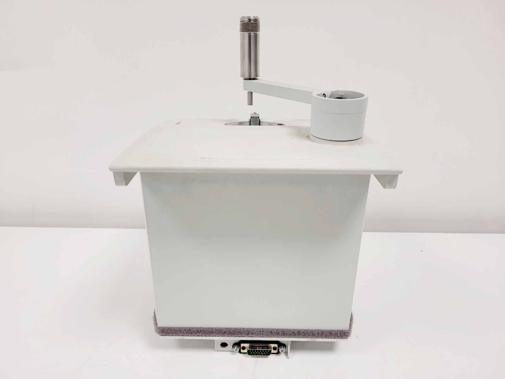 Image of Perkin Elmer Spectrum One FT-IR Spectrometer W/ Universal ATR Sampling Accessory