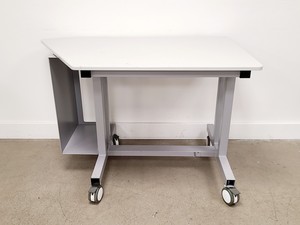 Thumbnail image of Table and Computer Station for BD FacsAria II Lab