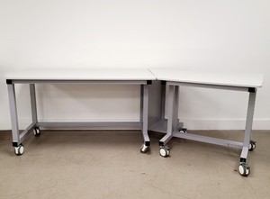 Thumbnail image of Table and Computer Station for BD FacsAria II Lab