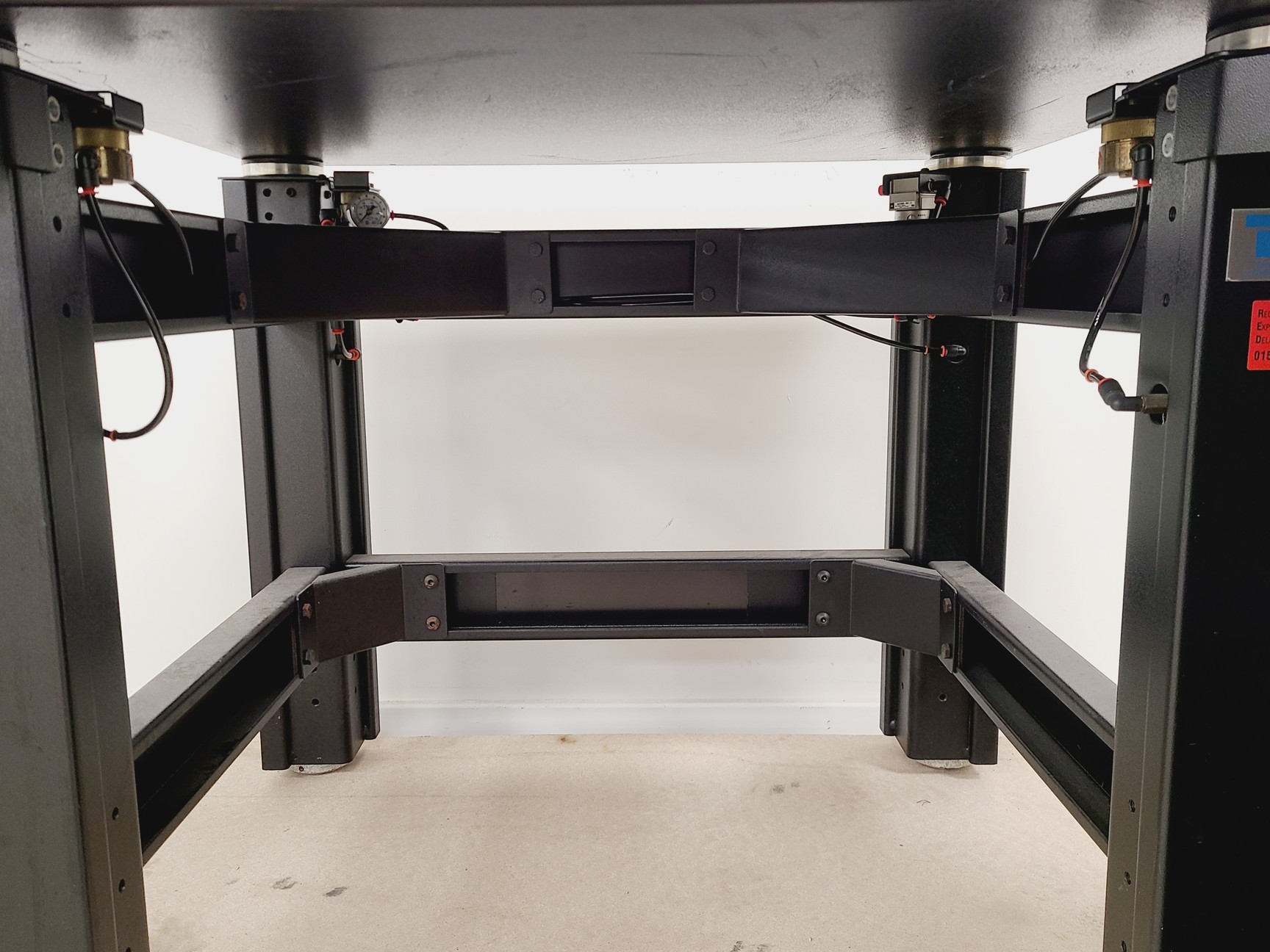 Image of TMC Optics Active Vibration Isolation Table Model: 63-530