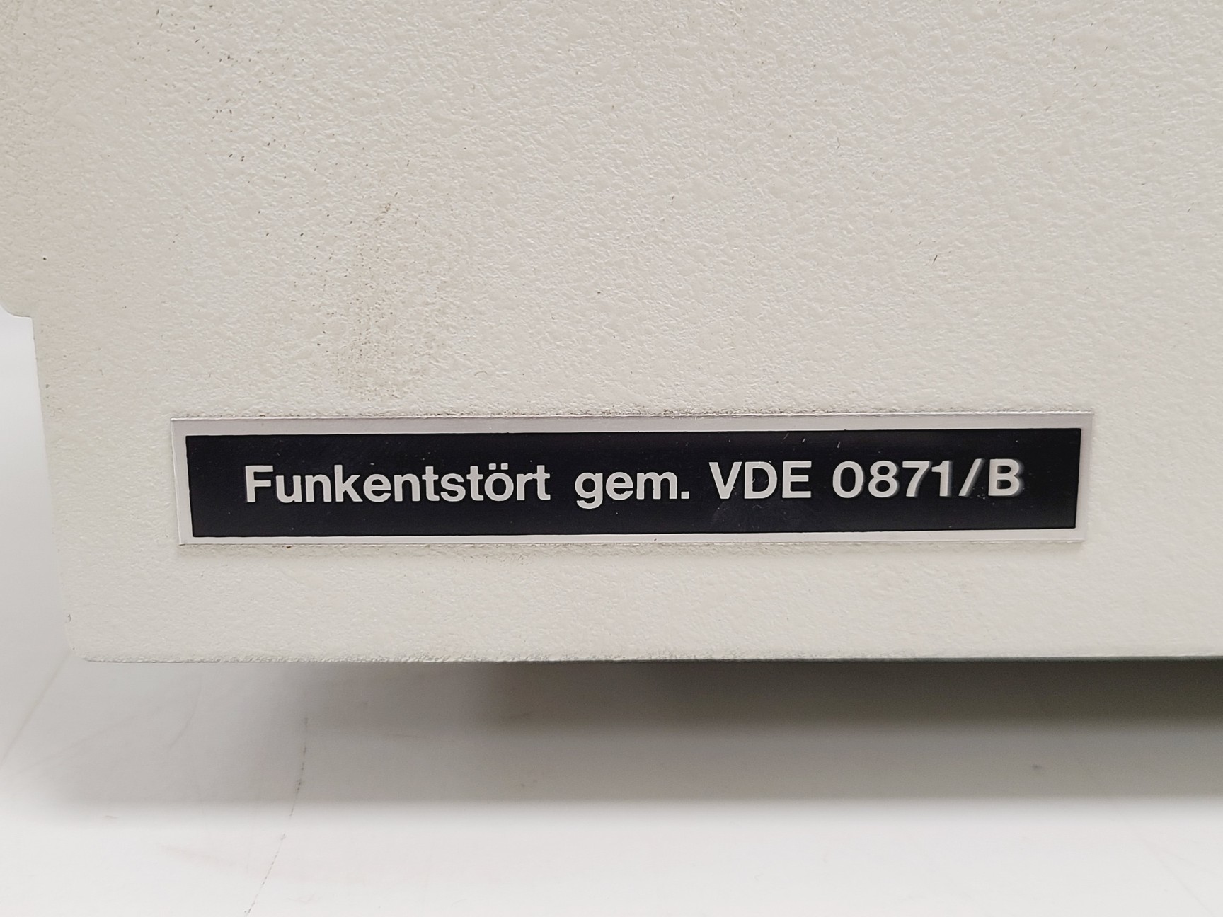 Image of Perkin Elmer Lambda 2 UV/Vis Spectrophotometer