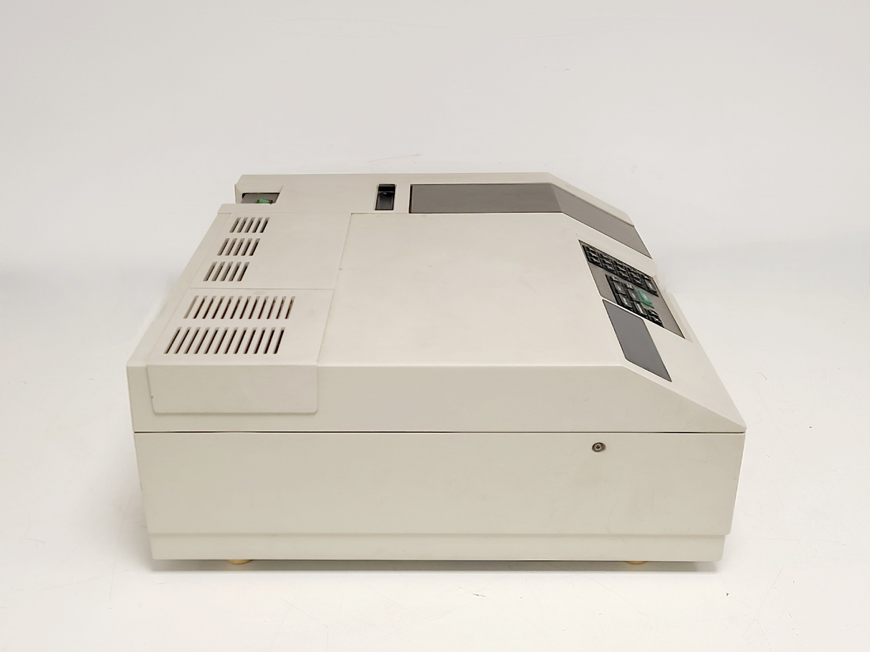 Image of Perkin Elmer Lambda 2 UV/Vis Spectrophotometer