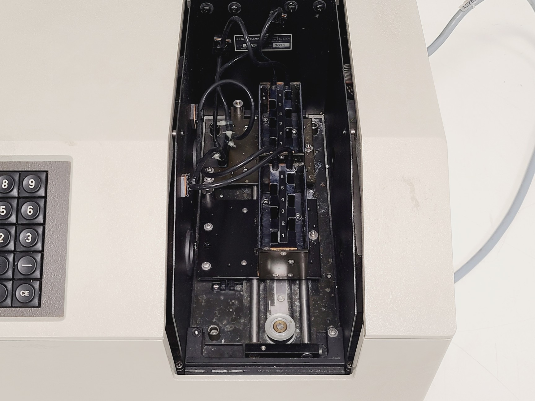 Image of Perkin Elmer Lambda 2 UV/Vis Spectrophotometer