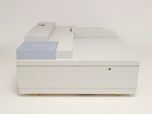 Thumbnail image of Perkin Elmer Lambda 35 UV/VIS Spectrometer
