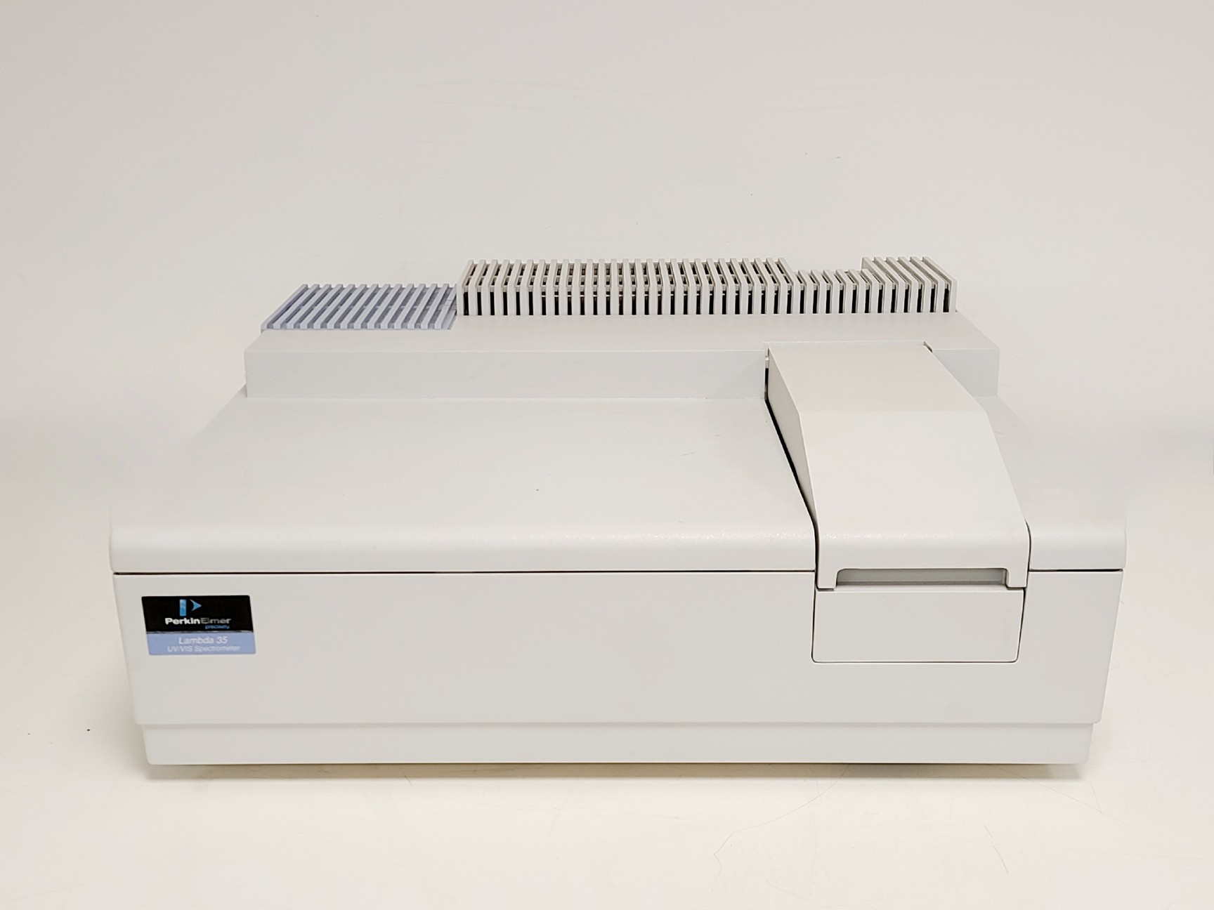 Image of Perkin Elmer Lambda 35 UV/VIS Spectrometer