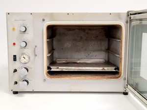 Thumbnail image of Gallenkamp Model OVA031.XX1.5 Vacuum Oven