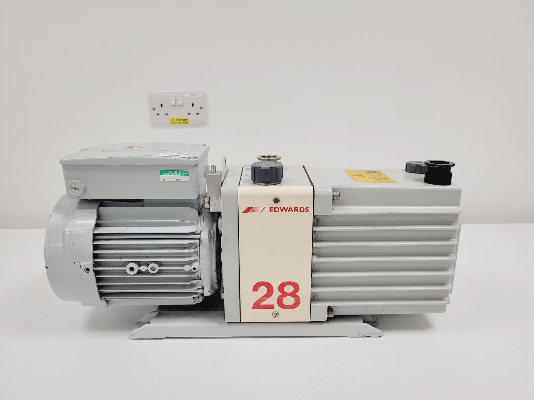 Image of Edwards E2M28 Rotary Vane Vacuum Pump