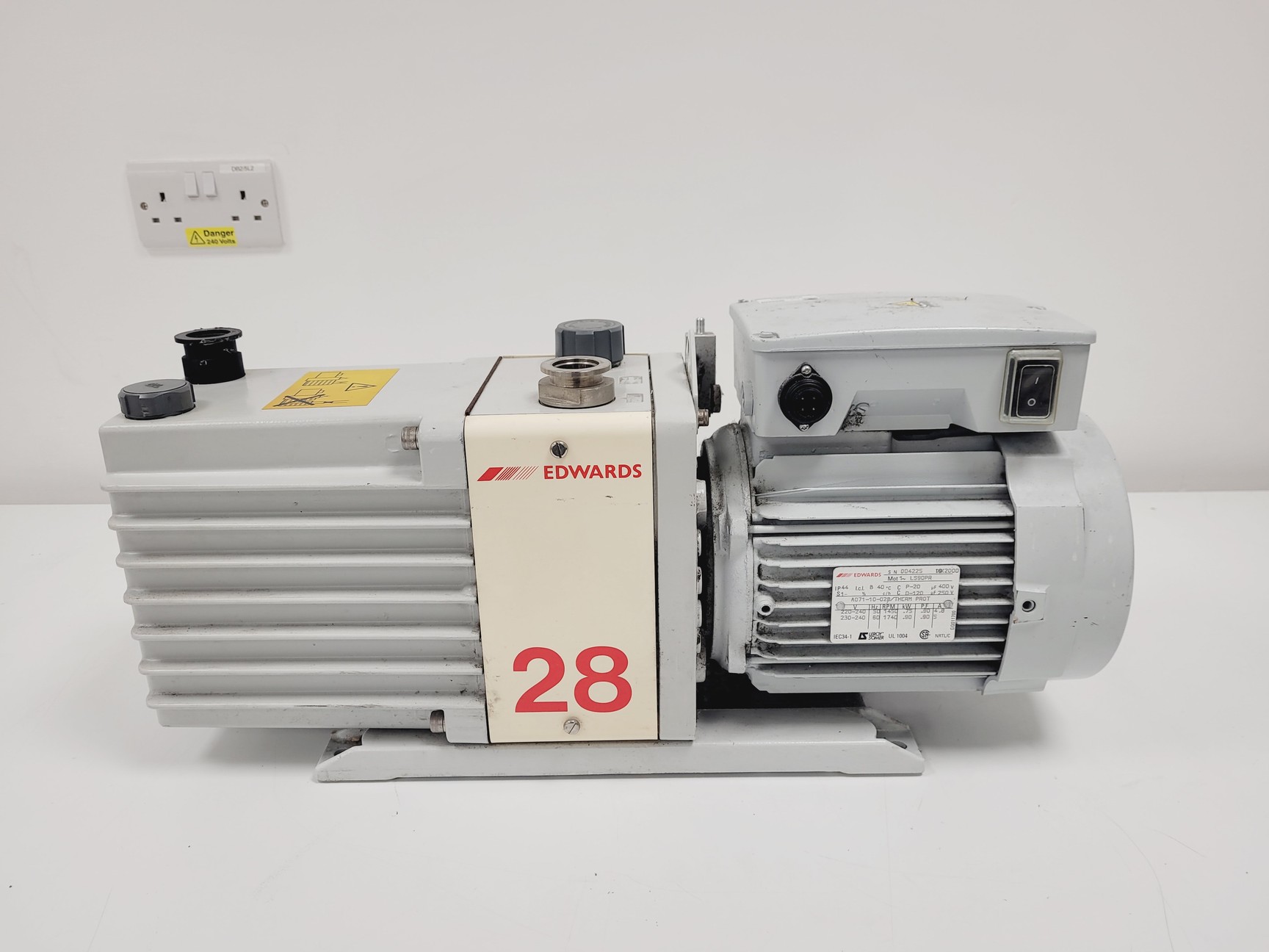 Image of Edwards E2M28 Rotary Vane Vacuum Pump