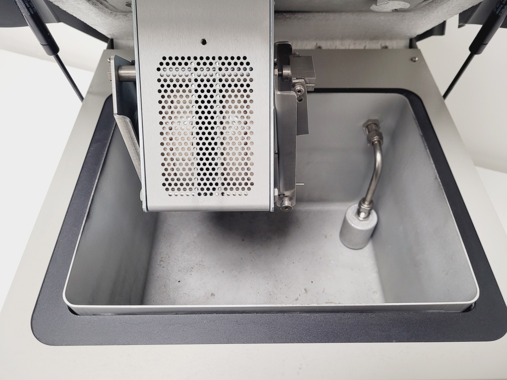 Image of SPEX SamplePrep 6875 Dual-Chamber Cryogenic Grinder Lab