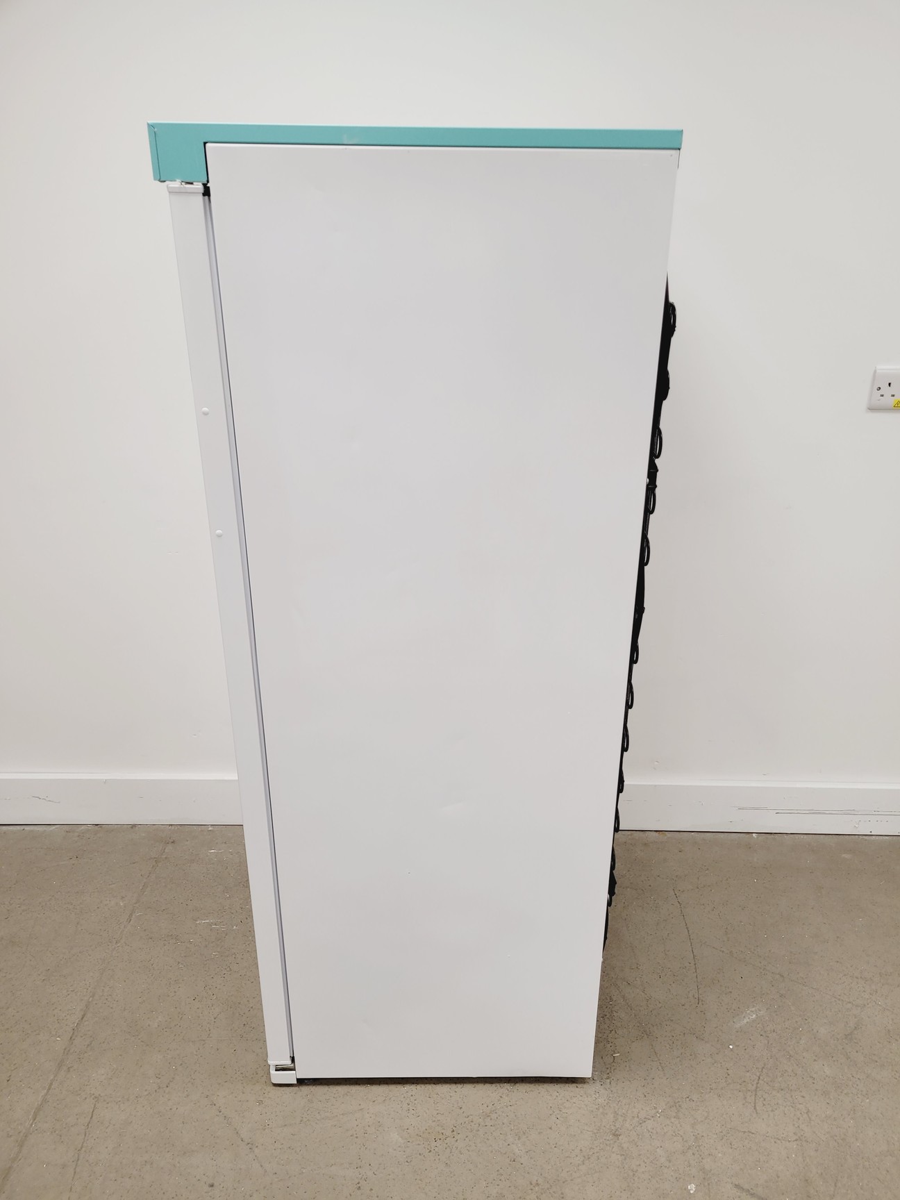 Image of Lec Medical LSR288UK Laboratory Fridge