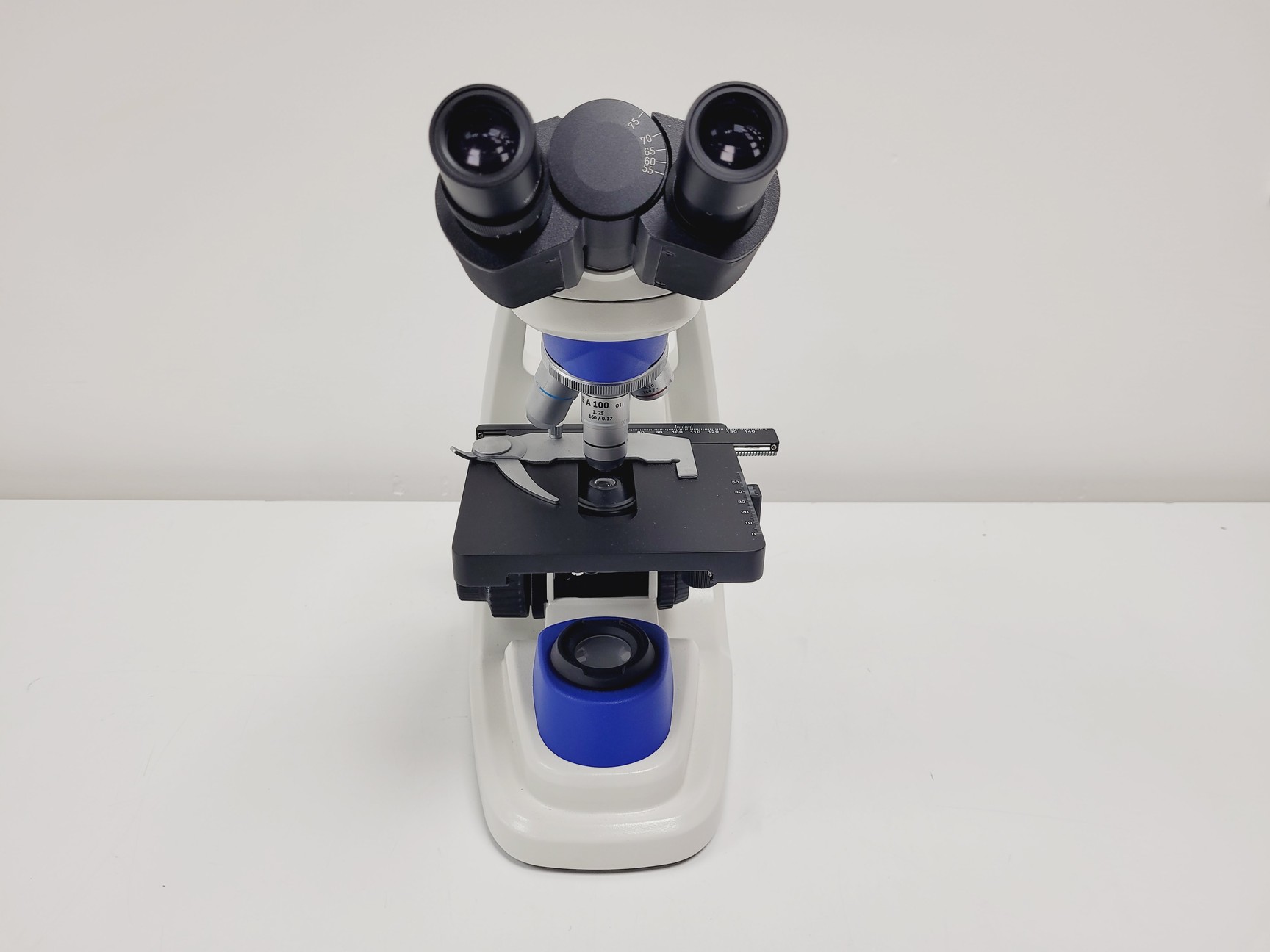 Image of Fisher 11350104 Scientific Compound Microscope w/ 4x Objectives