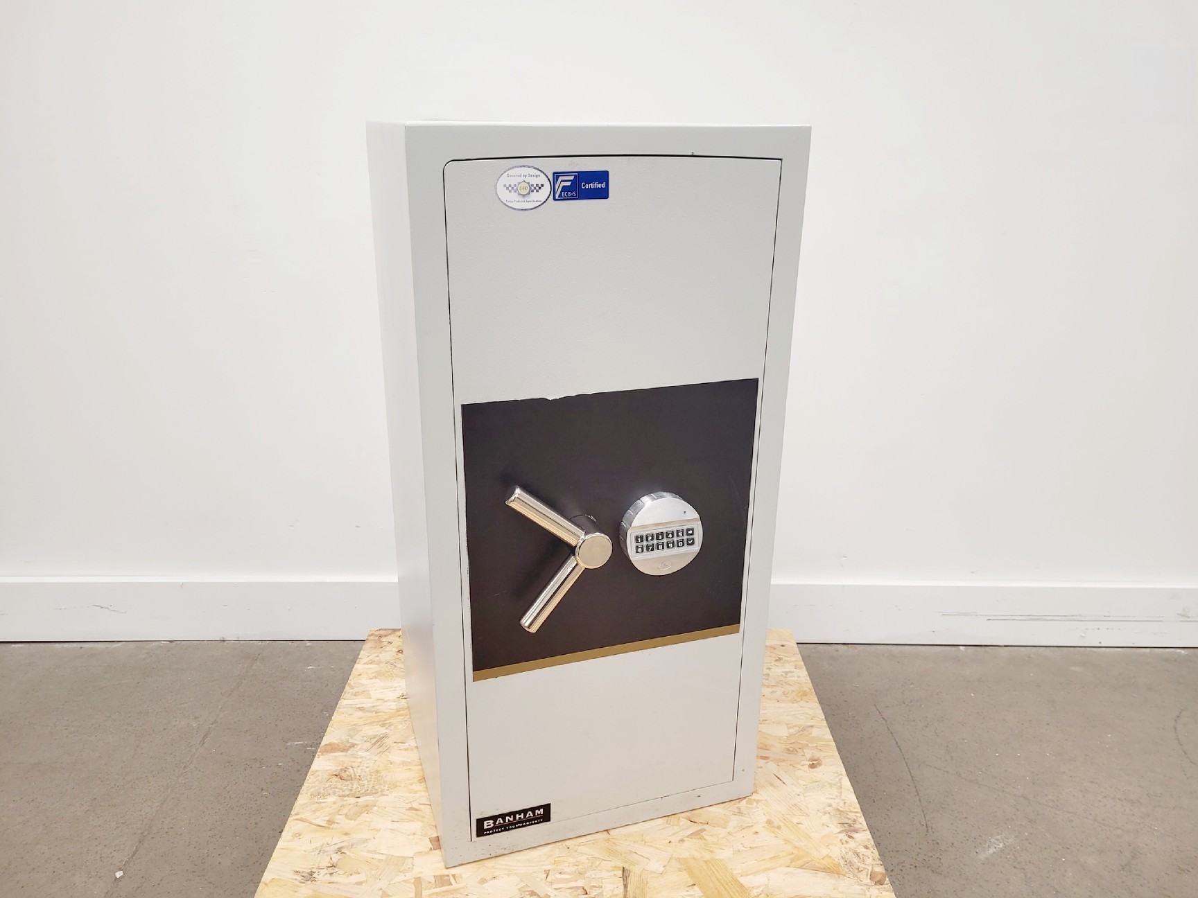 Image of Banham Burton Duo Dead Bolt Freestanding Safe