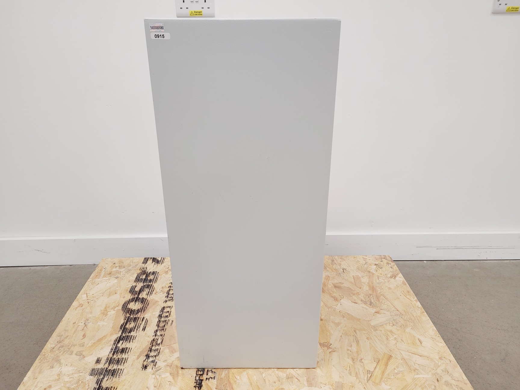 Image of Banham Burton Duo Dead Bolt Freestanding Safe