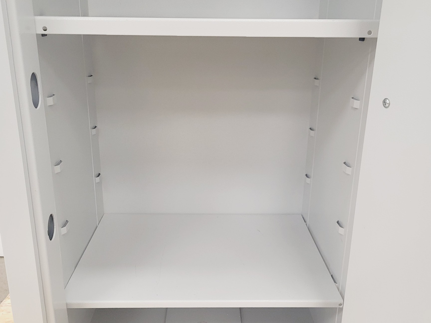 Image of Banham Burton Duo Dead Bolt Freestanding Safe