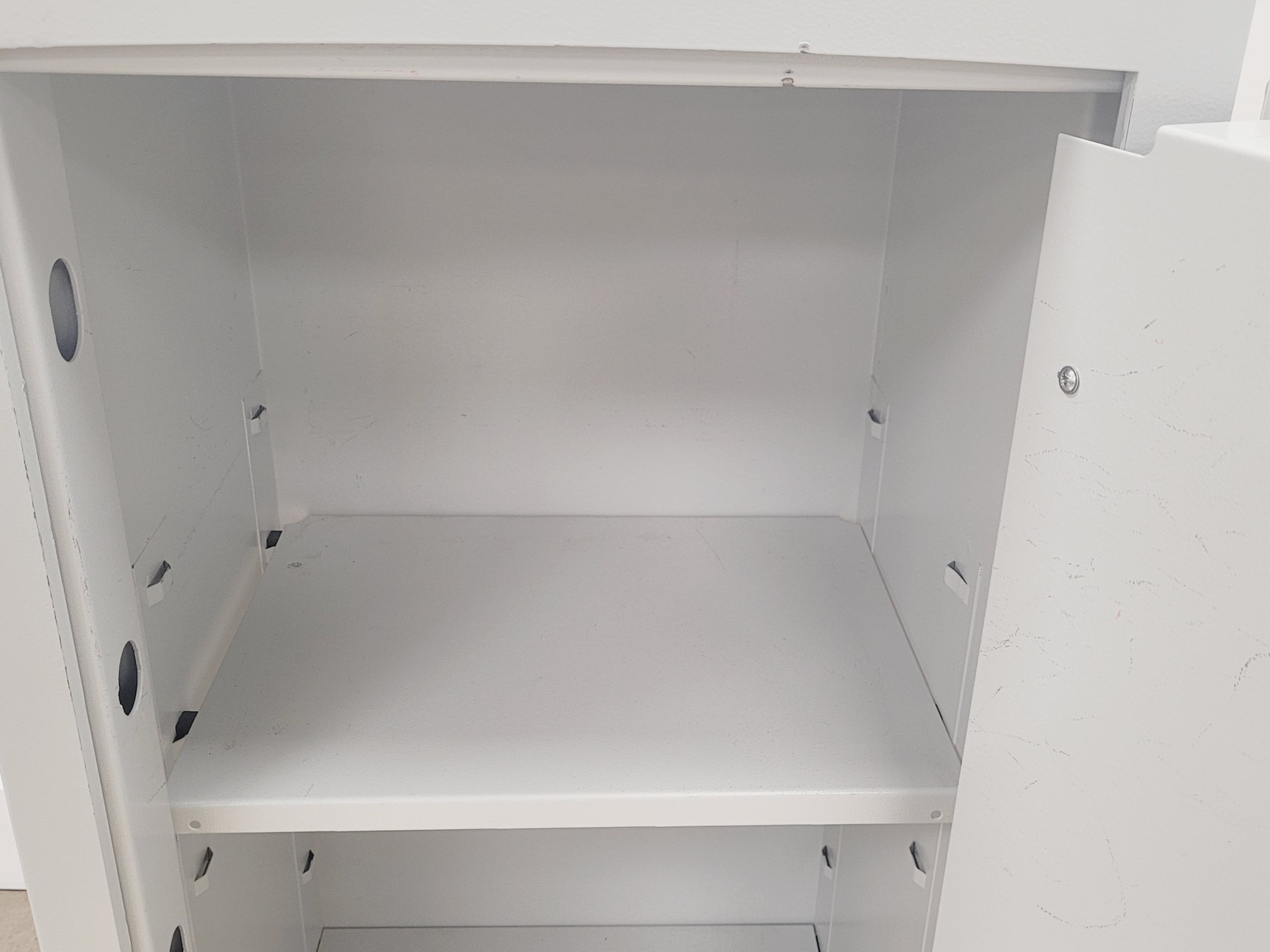 Image of Banham Burton Duo Dead Bolt Freestanding Safe