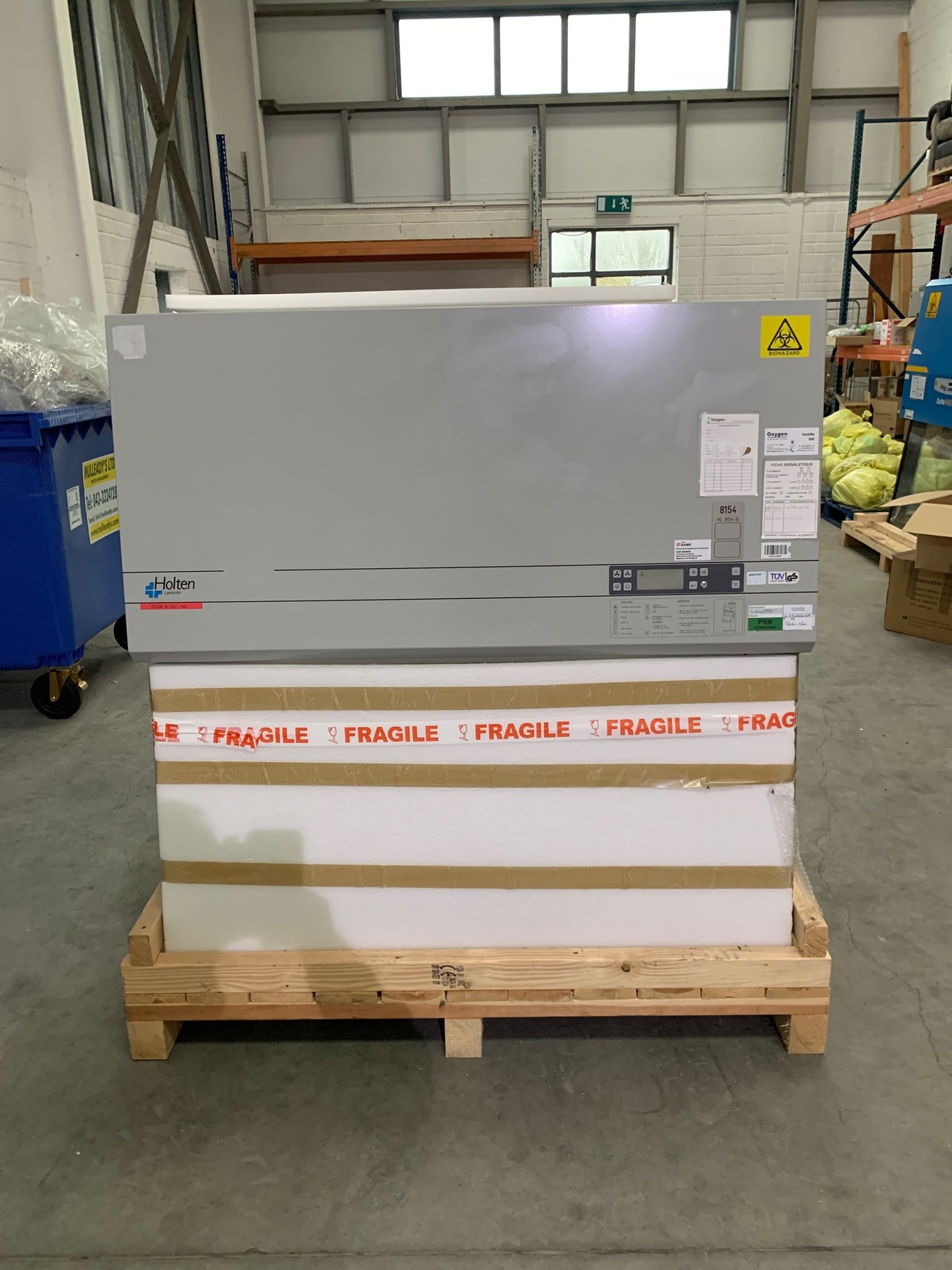 Image of Holten LaminAir Class 2 Biosafety Cabinet Lab