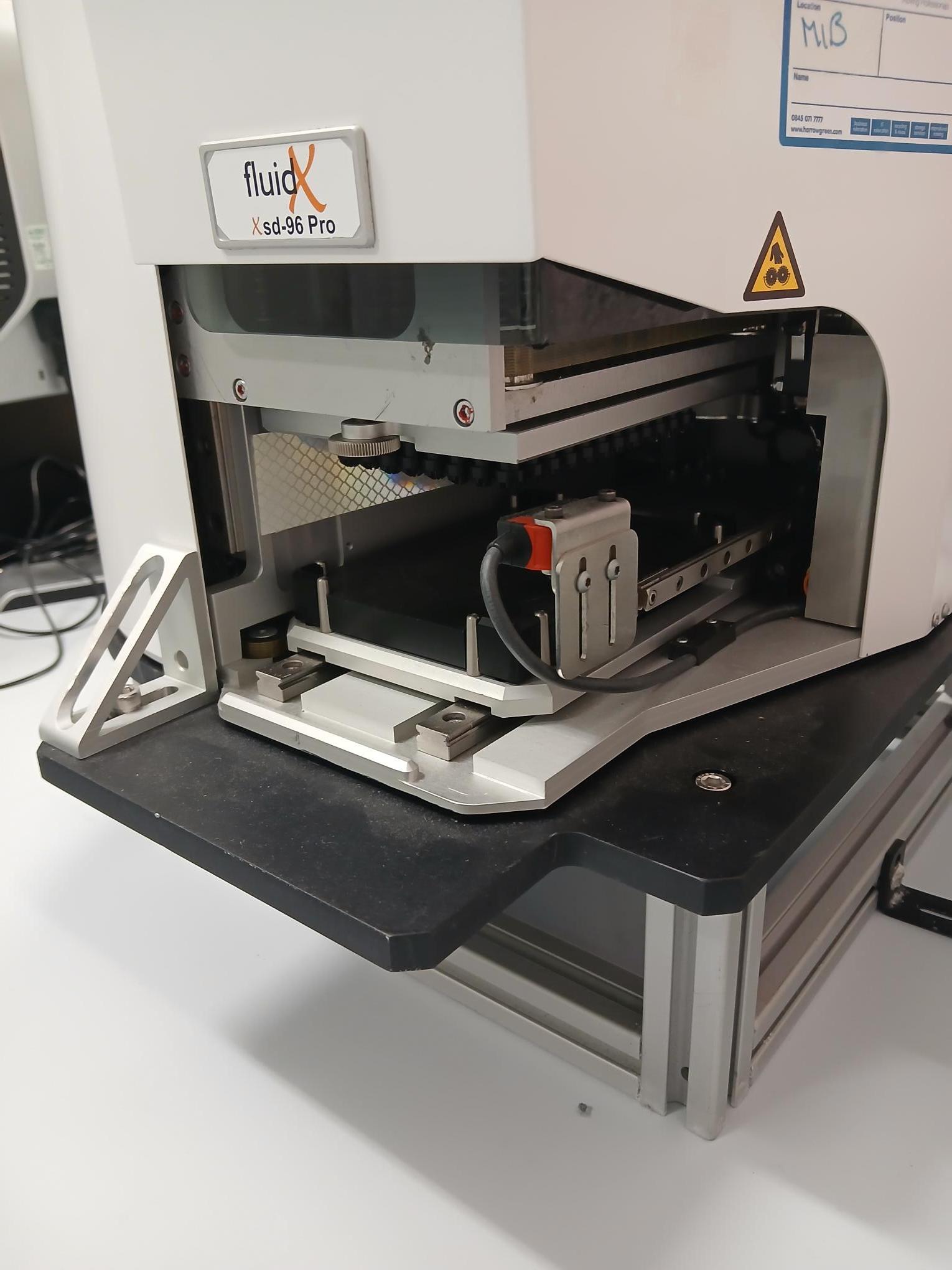 Image of Beckman Biomek FXP System with Accessories, Newport Isolation Table Lab