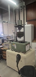 Thumbnail image of Amsler Vibrophore 20 kN High Cycle Fatigue Testing Machine S/R