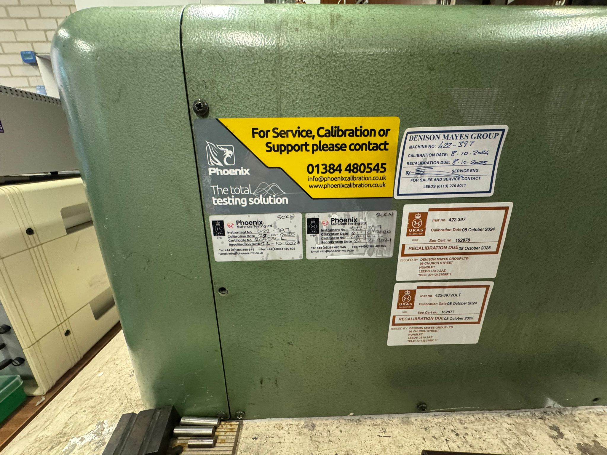 Image of Amsler Vibrophore 20 kN High Cycle Fatigue Testing Machine S/R