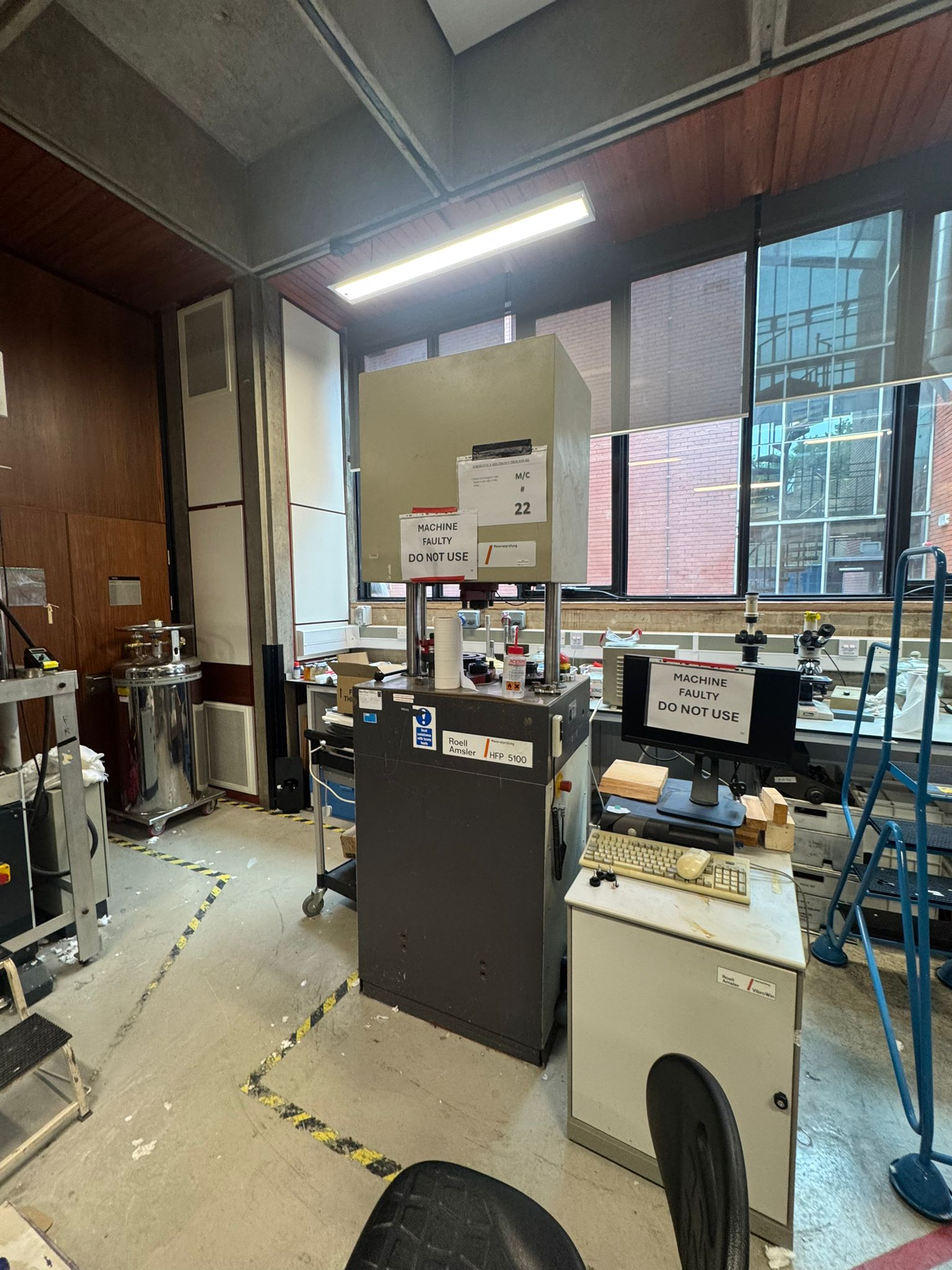 Image of Zwick Roell HFP51 High Frequency Fatigue Testing System 100 kN / 10 kN Load S/R