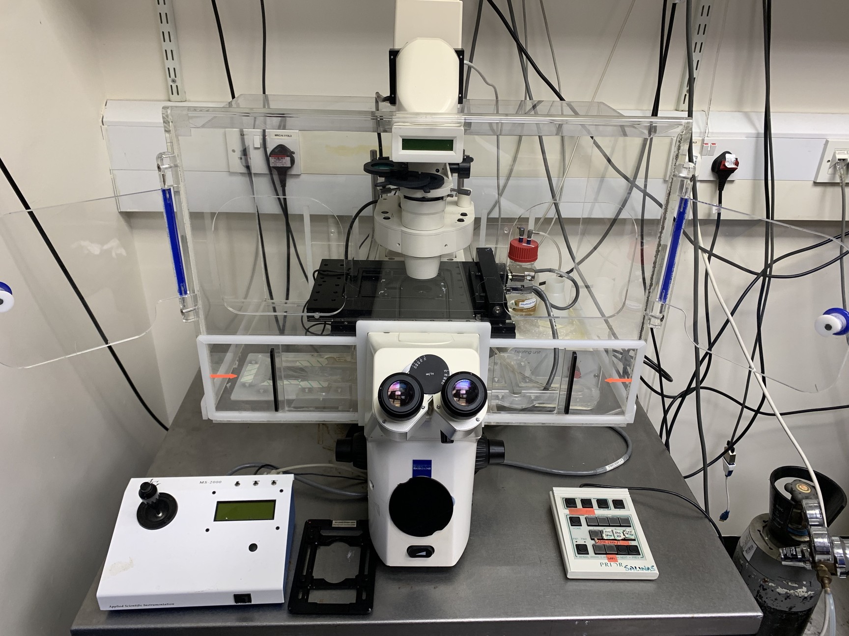 Image of Zeiss Axiovert 200M Inverted Microscope with Heating & CO₂ Control System