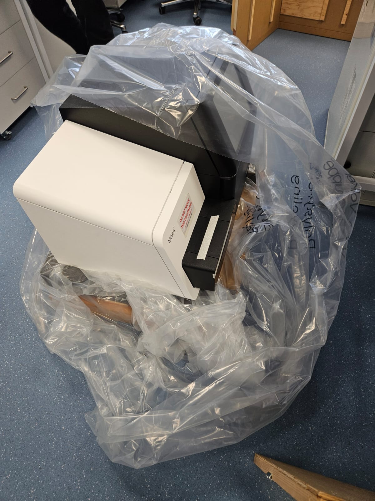 Image of Illumina MiSeq Benchtop Gene Sequencing System Lab