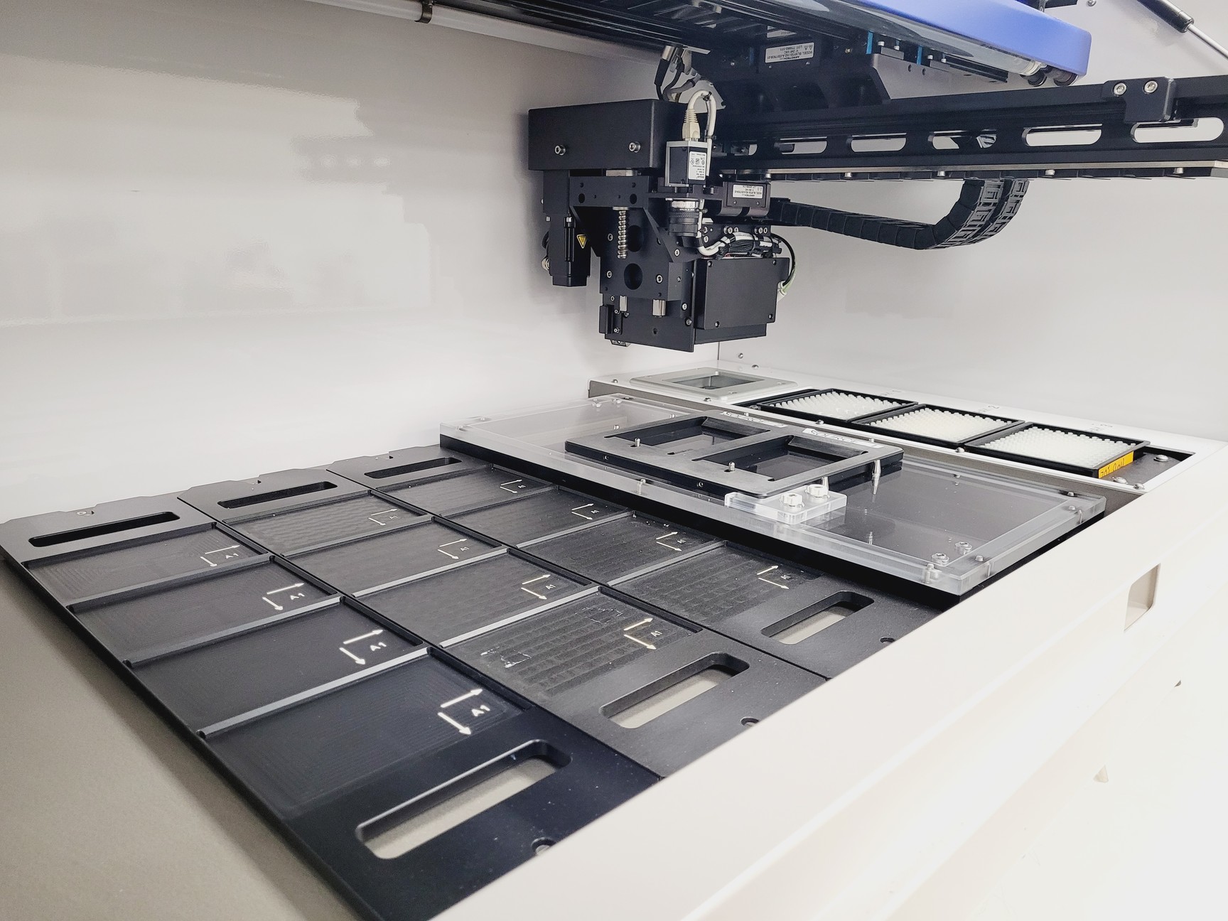 Image of Molecular Devices QPix 420 Automated Microbial Colony Picker System Lab