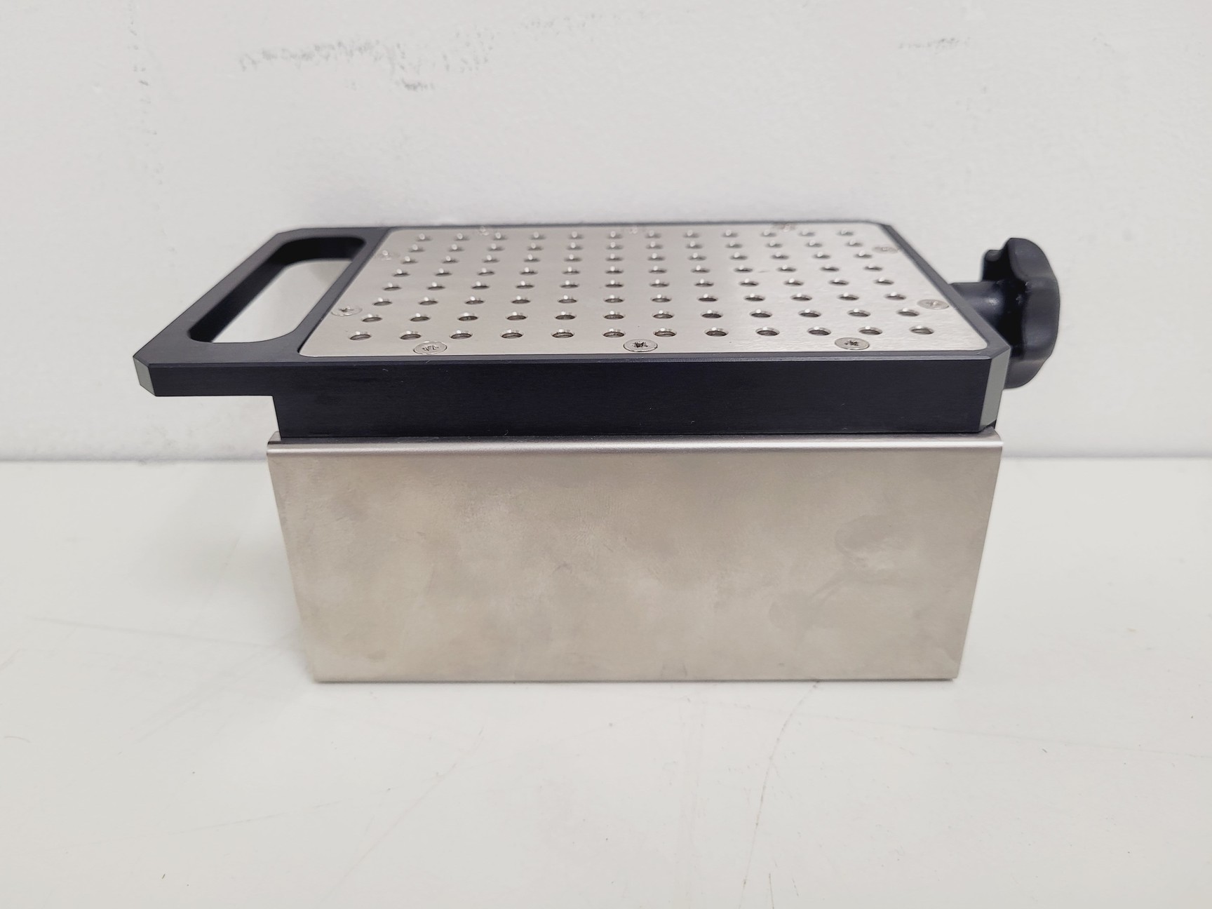 Image of Molecular Devices QPix 420 Automated Microbial Colony Picker System Lab