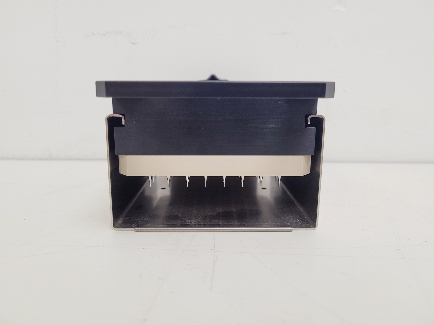 Image of Molecular Devices QPix 420 Automated Microbial Colony Picker System Lab