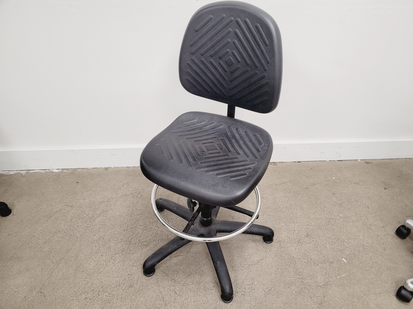 Image of Job lot of 14 x Black Lab Stools/Chairs