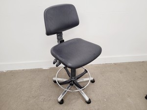 Thumbnail image of Job lot of 14 x Black Lab Stools/Chairs