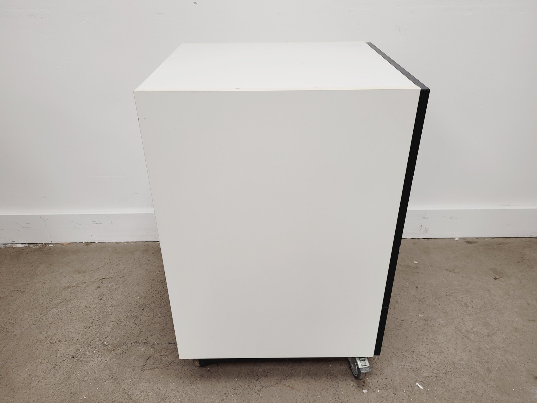 Image of 2 x Blue/White Sets of Drawers