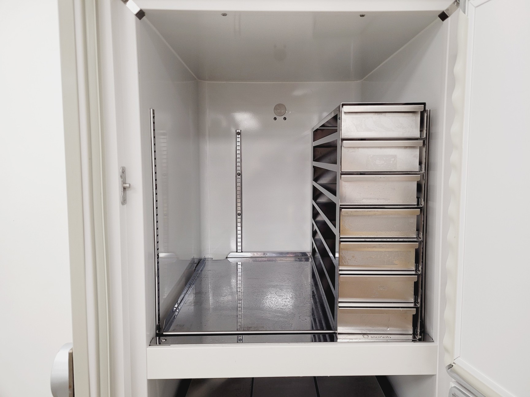 Image of Sanyo MDF-U32V Ultra Low Temperature Freezer