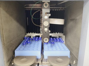 Thumbnail image of Waters nanoACQUITY UPLC Sample Manager & Binary Solvent Manager