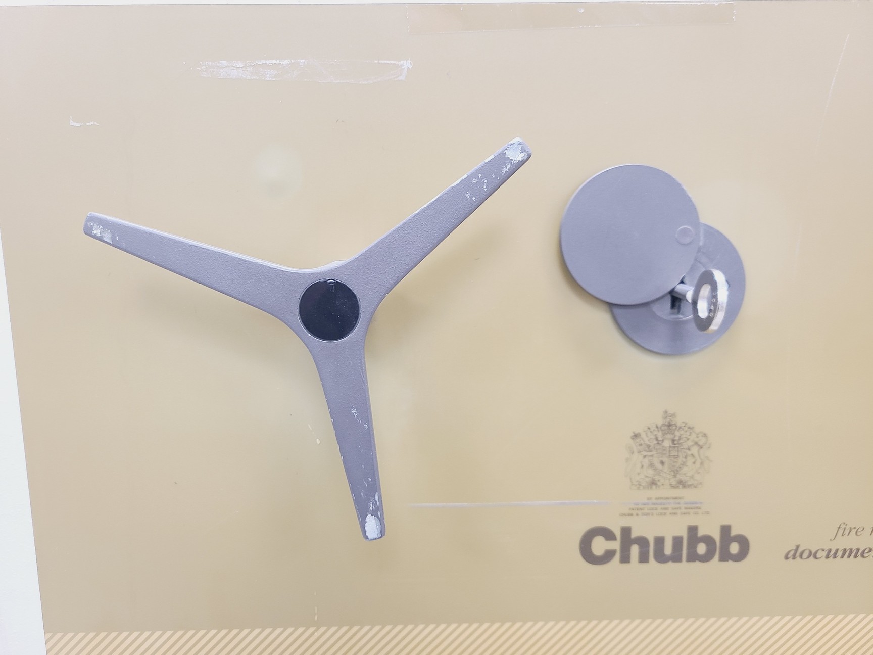 Image of Chubb S 120 P Fire Resisting Document Cabinet Safe