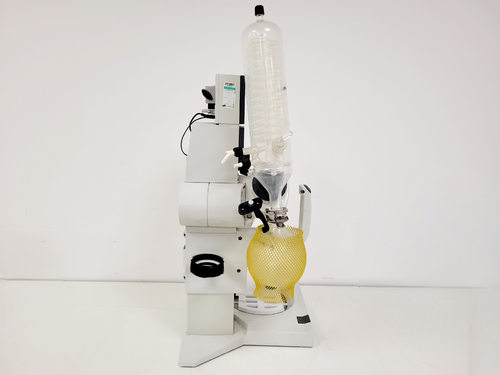 Image of Buchi Rotovapor R-200 with Vacuum controller V-805